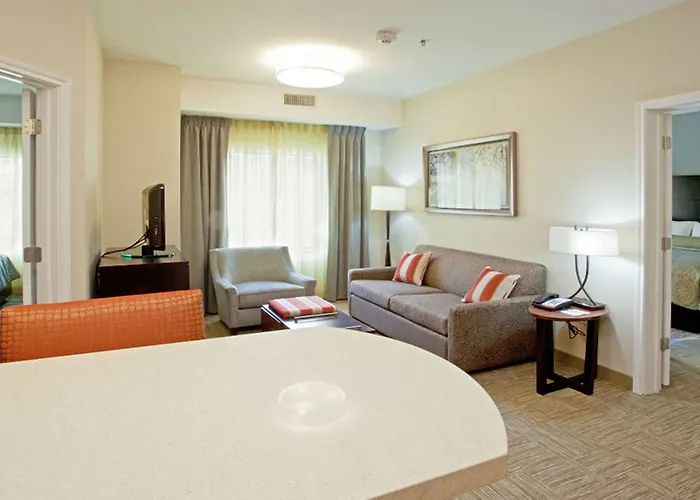 Hotel Staybridge Suites - University Area Osu By Ihg 3*